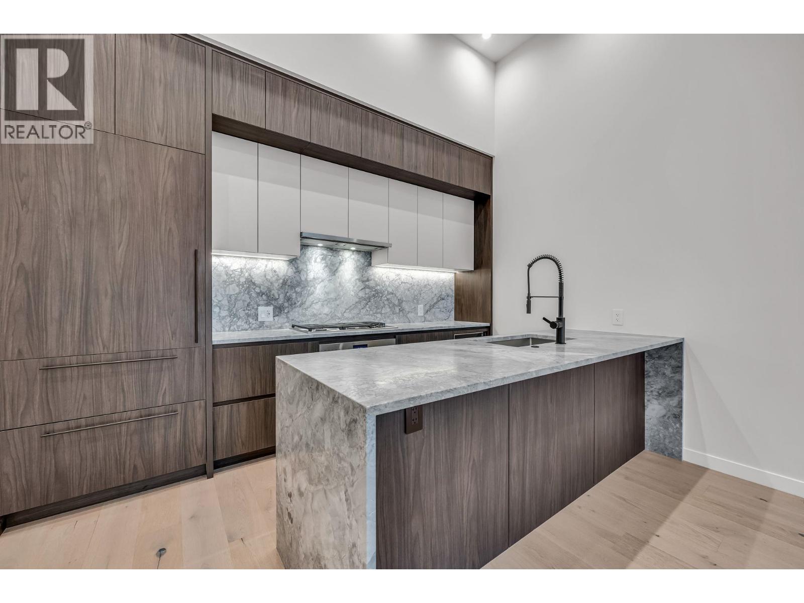 5105 2186 GILMORE AVENUE, Burnaby