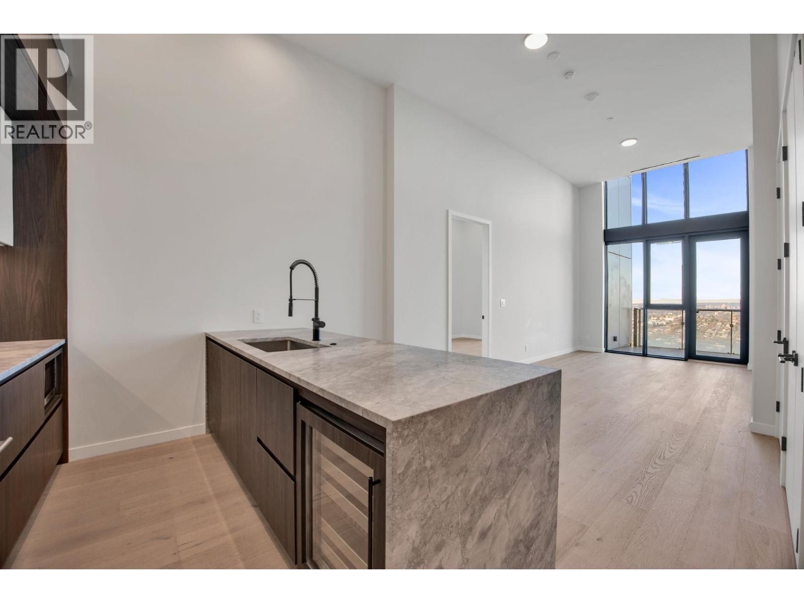 5105 2186 GILMORE AVENUE, Burnaby