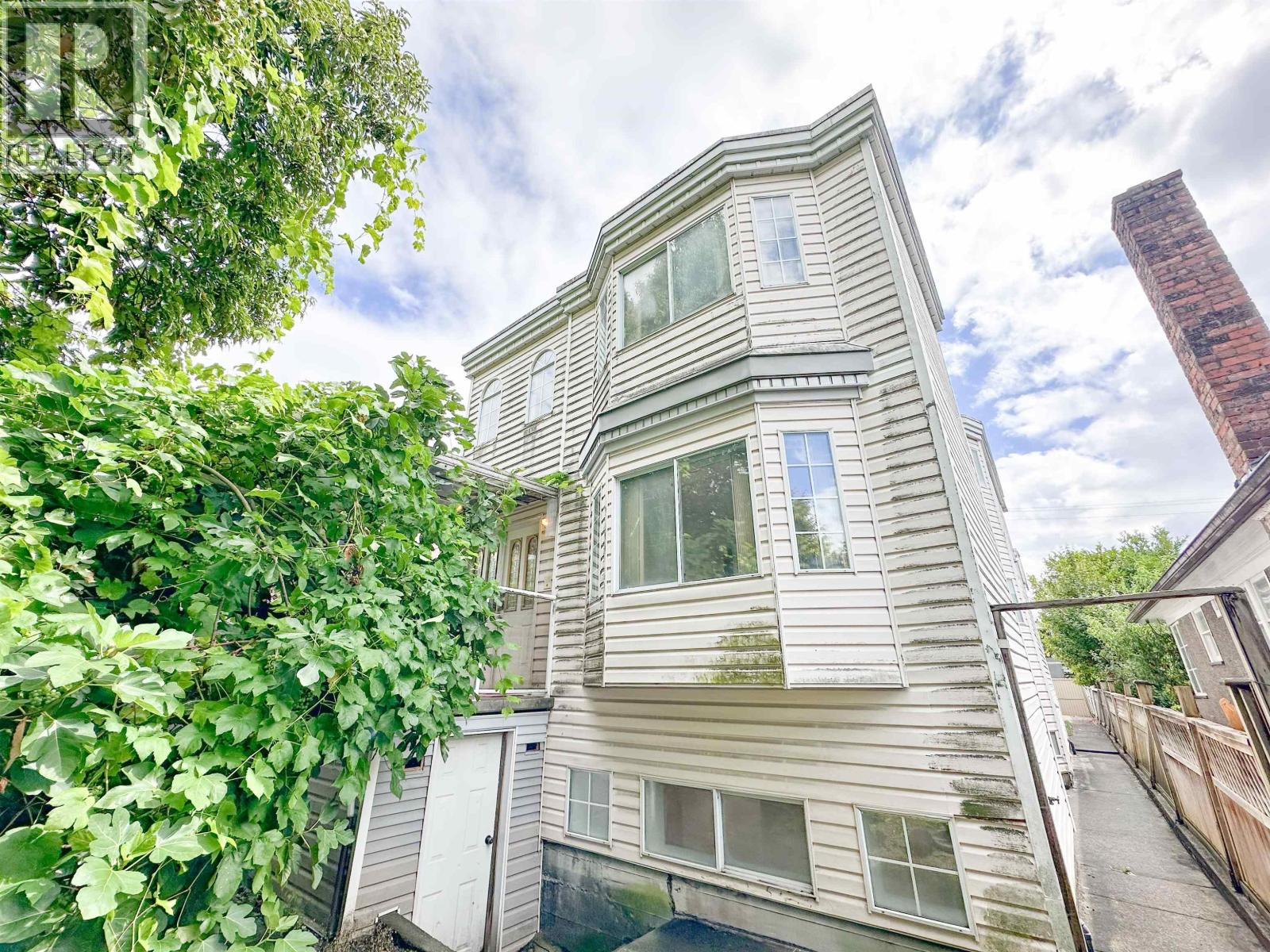 3630 CAMBRIDGE STREET, Vancouver