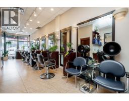 106 W Esplanade, North Vancouver, BC V7M1A2 Photo 10