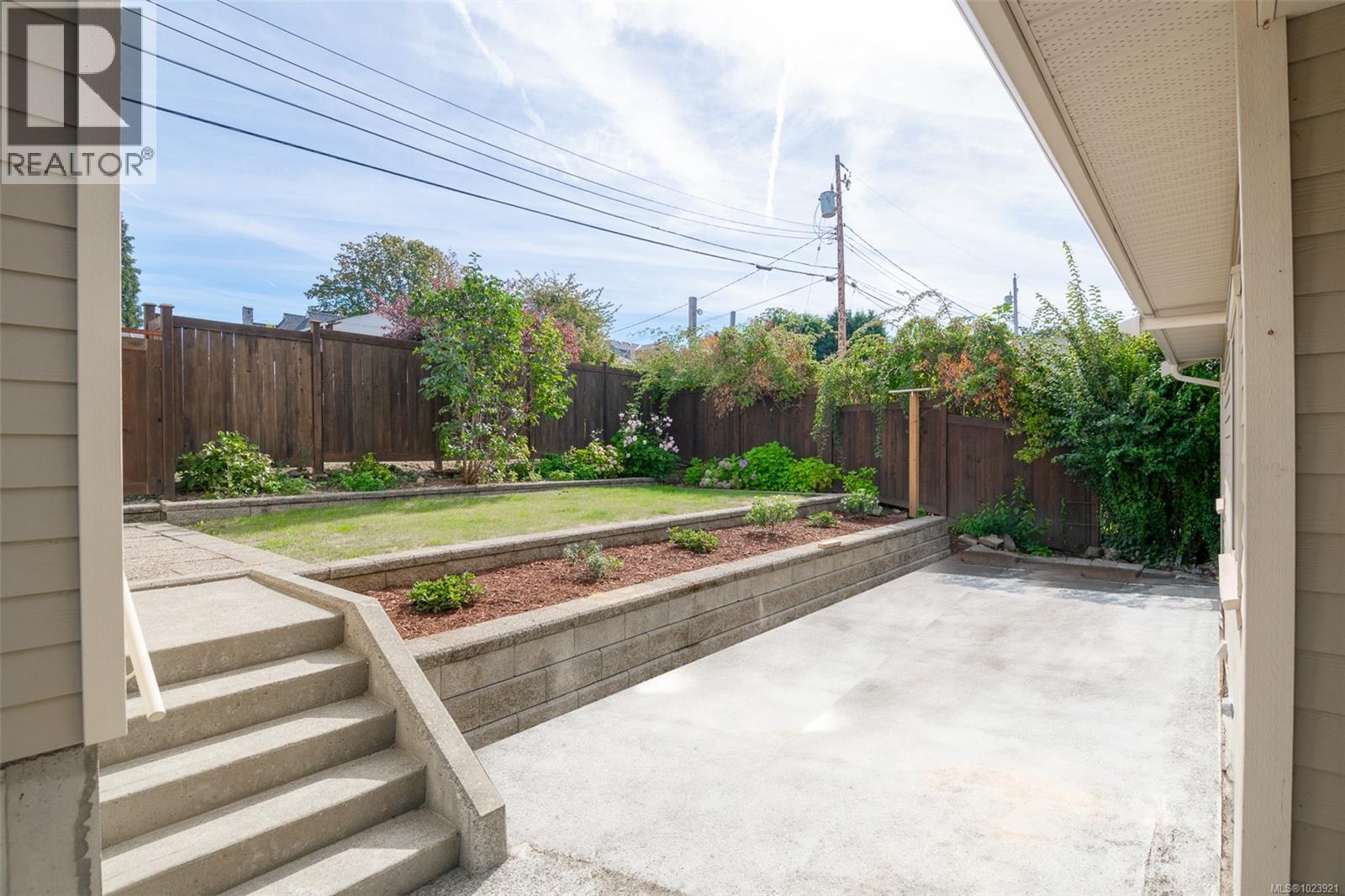 3081 6th Ave - 27