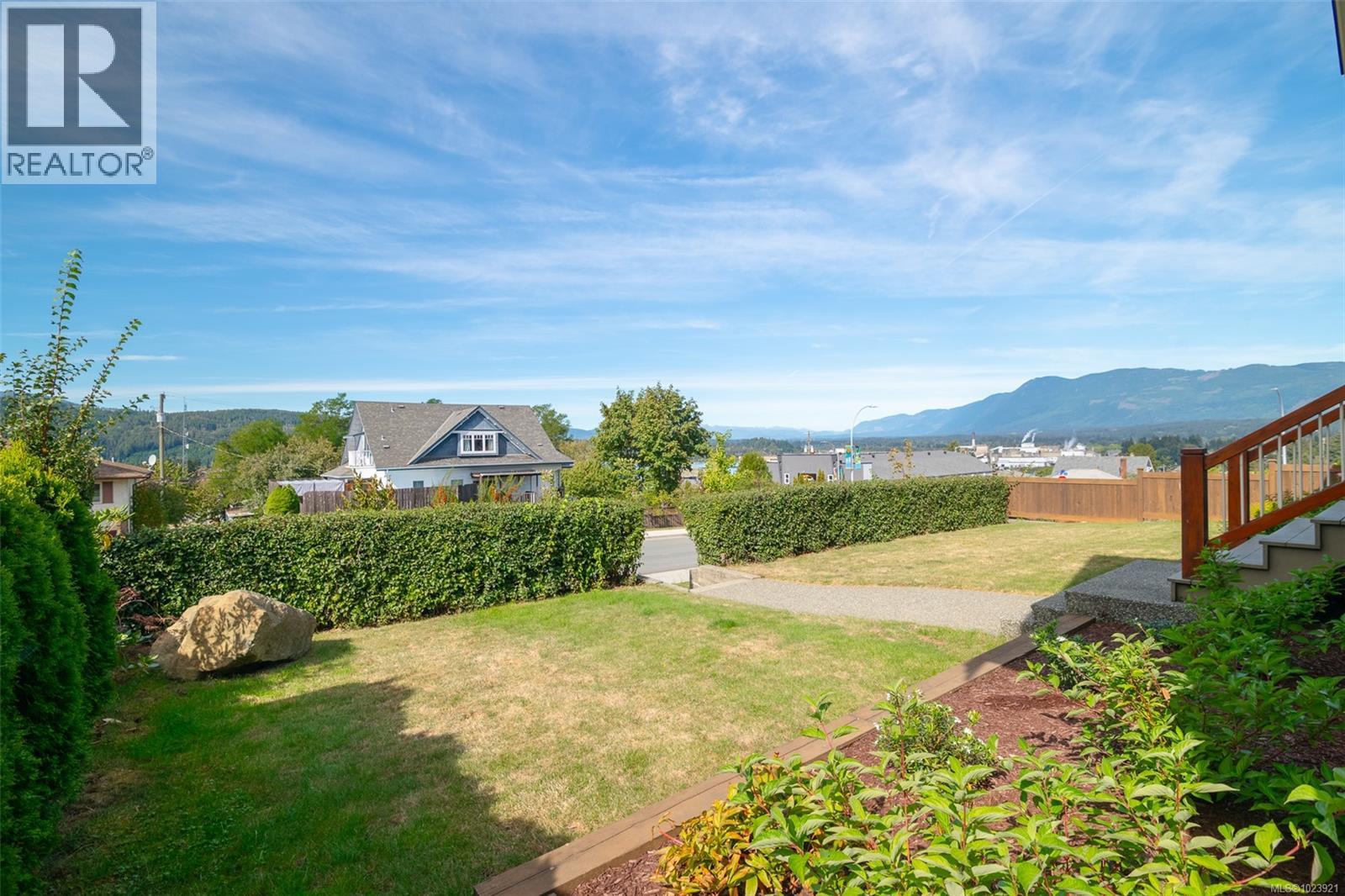 3081 6th Ave - 23