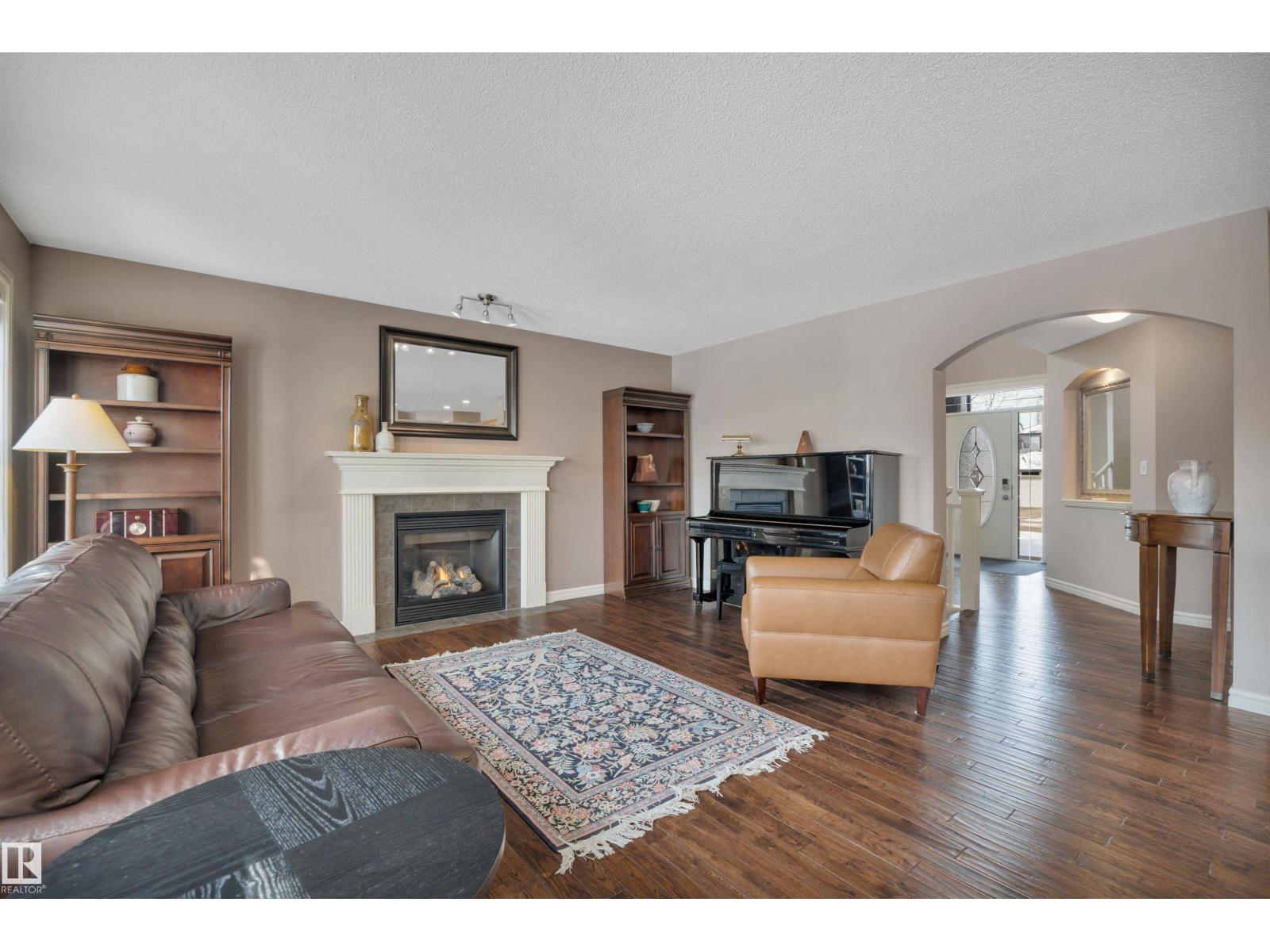581 FOXBORO LO, Sherwood Park