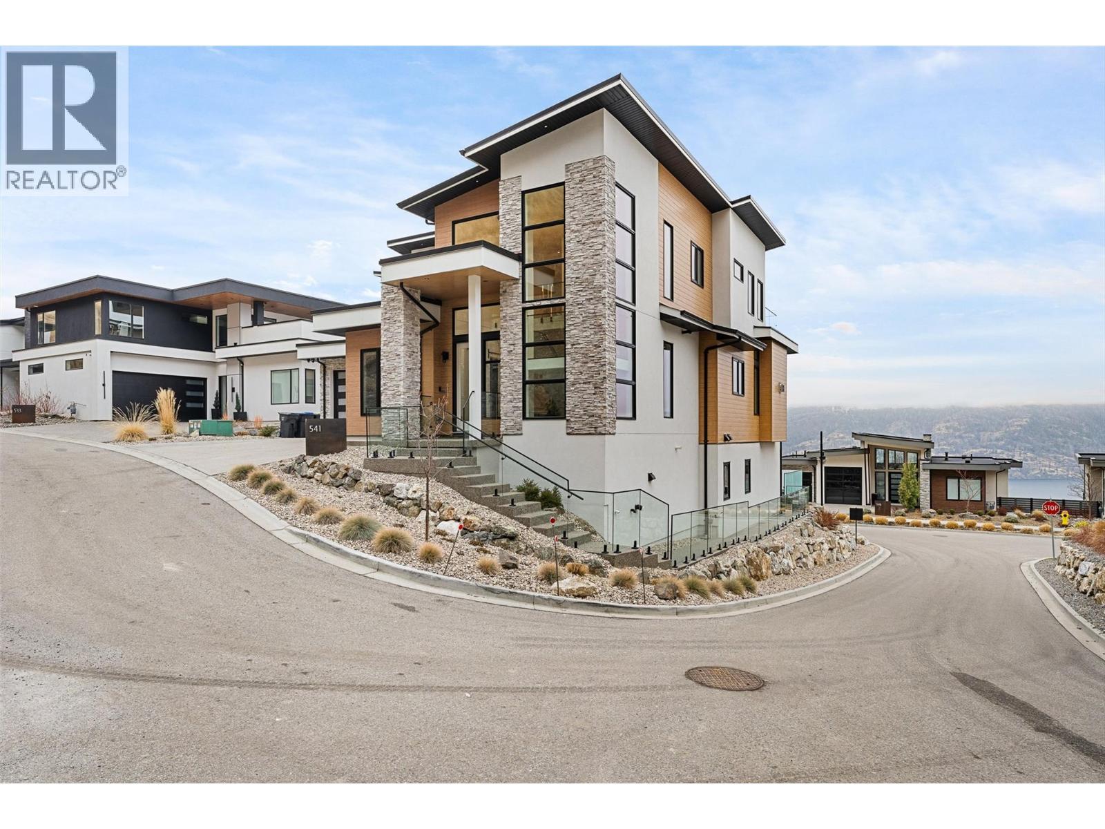  541 Clifton Court, Kelowna