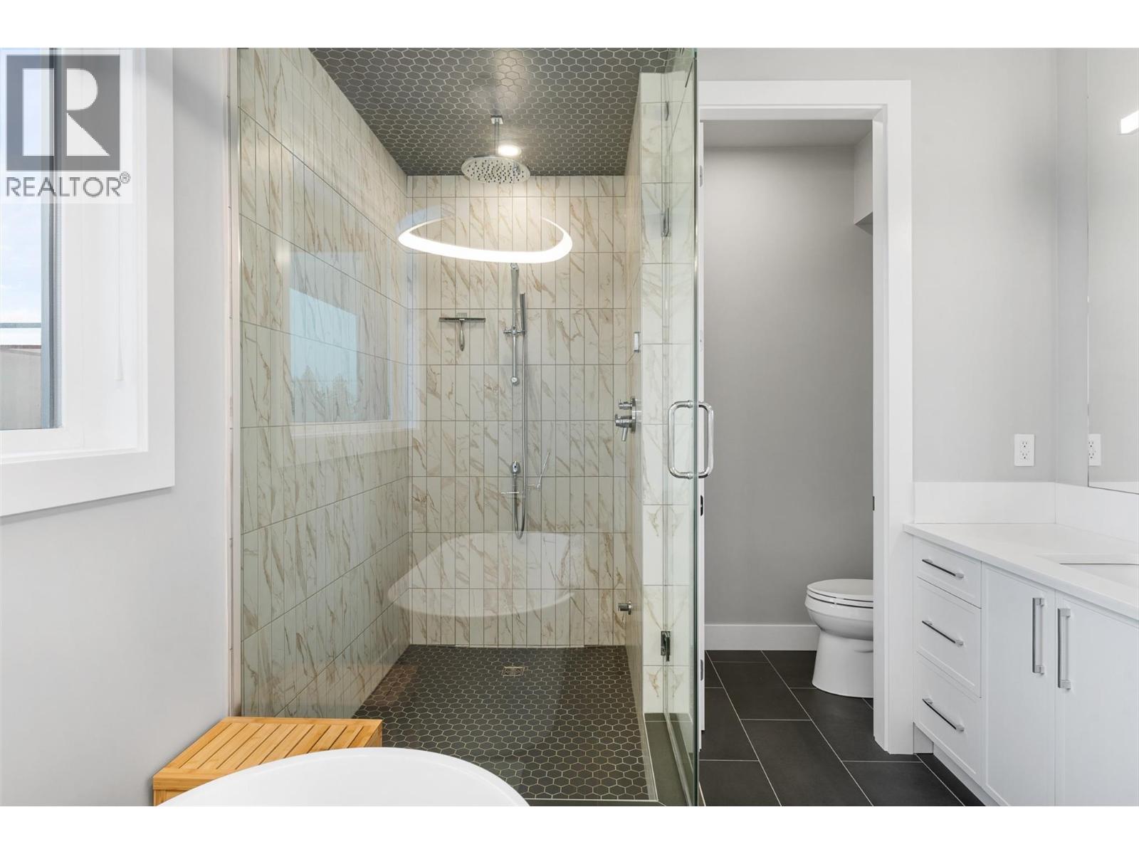  541 Clifton Court, Kelowna