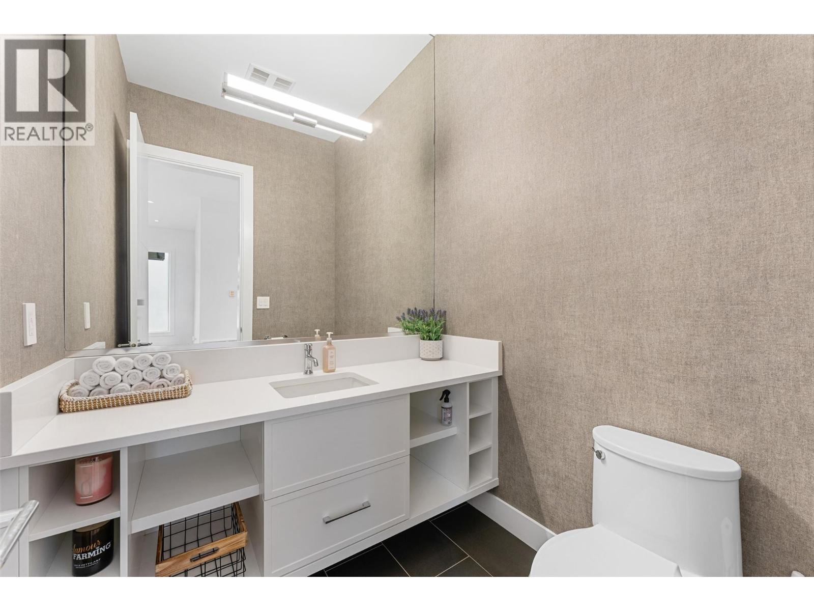  541 Clifton Court, Kelowna