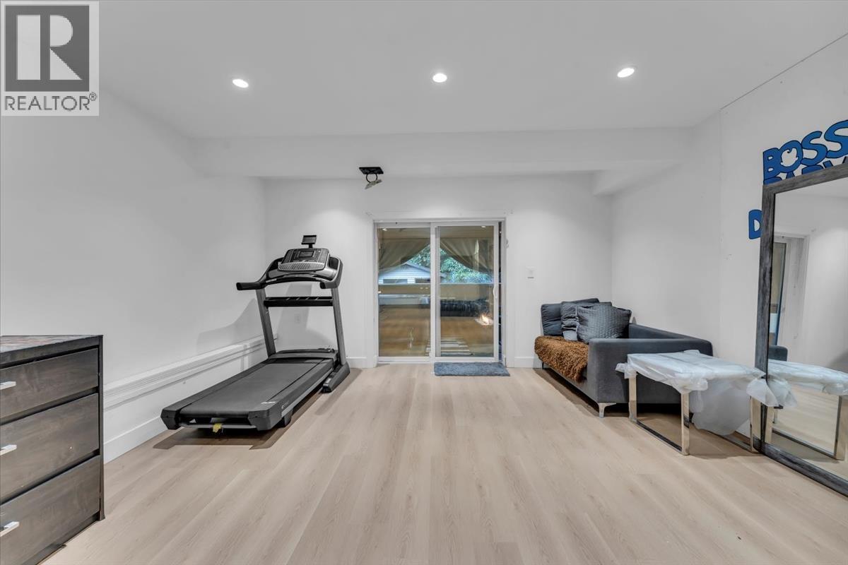 1707 DEMPSEY ROAD, North Vancouver