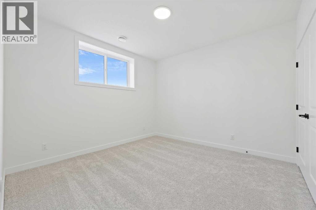 Single Family House Bungalow for Sale in  Mitchell Walk NW Glacier Ridge Calgary 