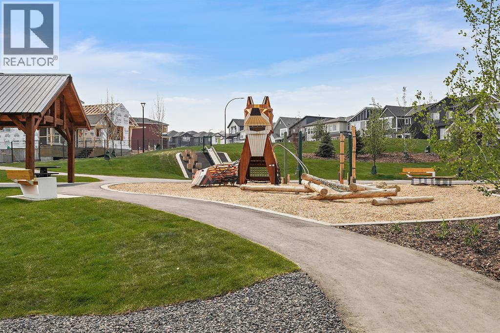 Single Family House Bungalow for Sale in  Mitchell Walk NW Glacier Ridge Calgary 