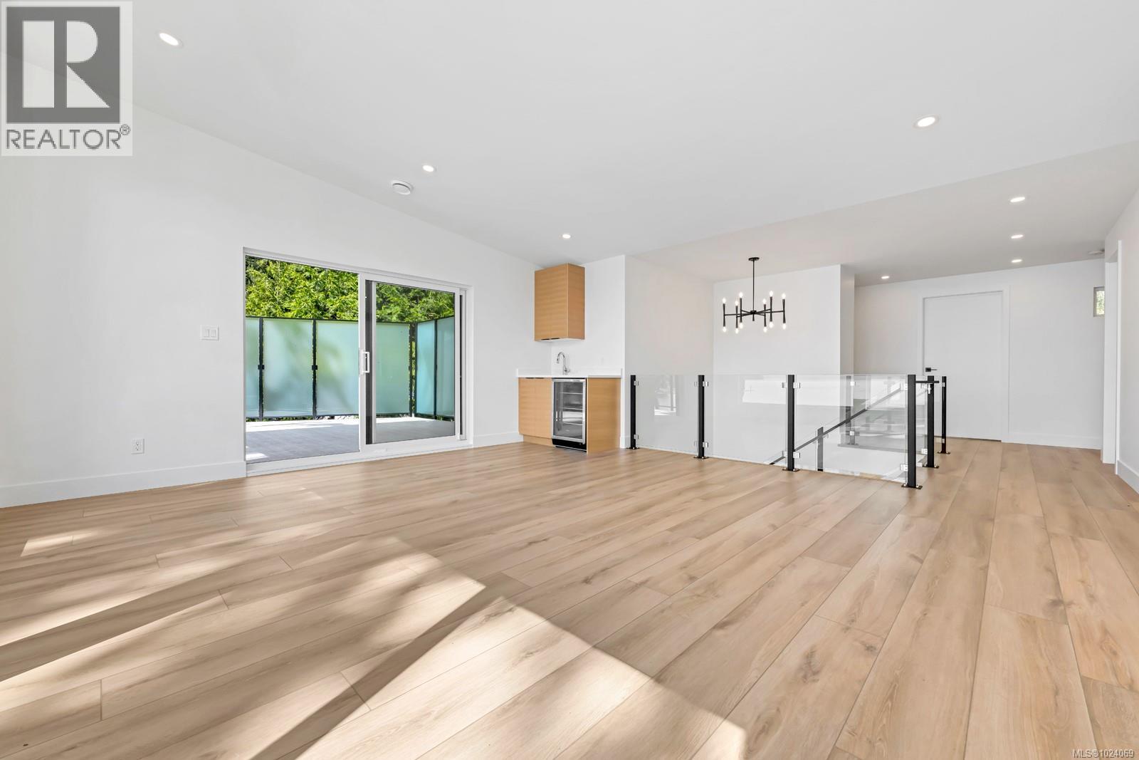 8394 Sa-Seen-Os Rd, Youbou