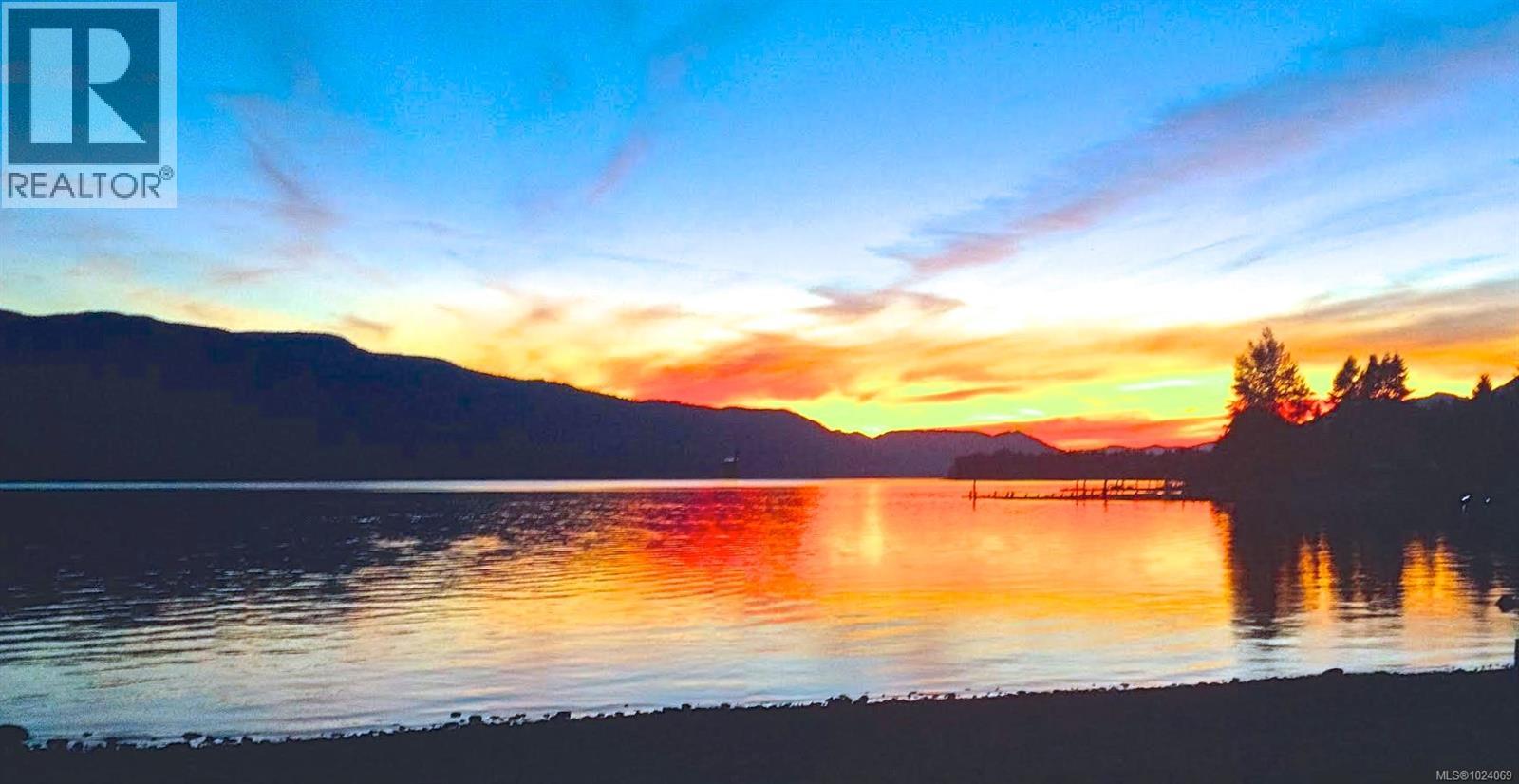 8394 Sa-Seen-Os Rd, Youbou