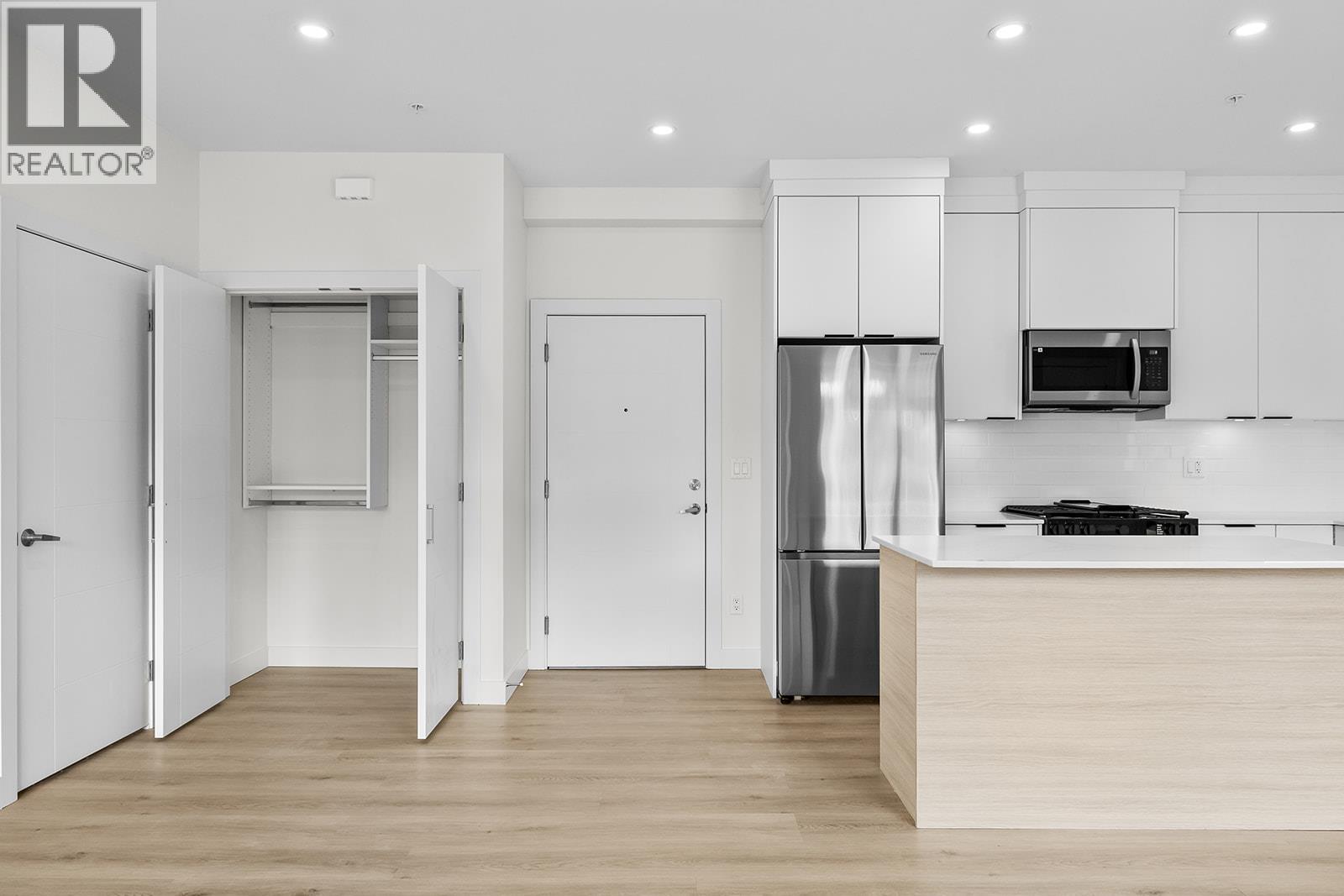 202 5300 Main Street, Kelowna