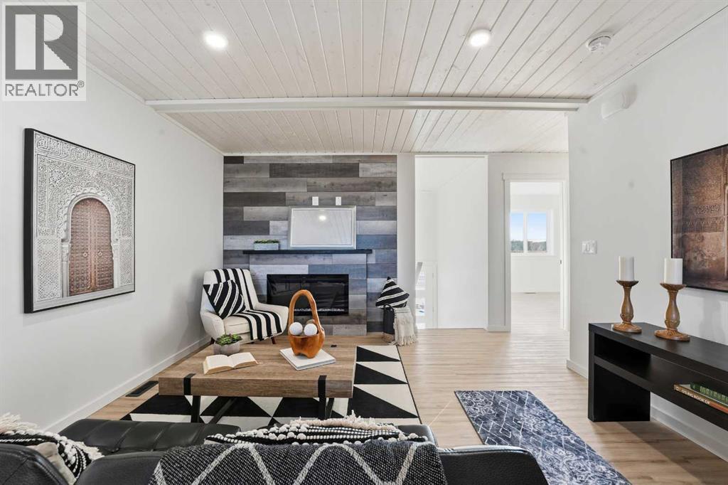 6 Metcalf Way, Lacombe