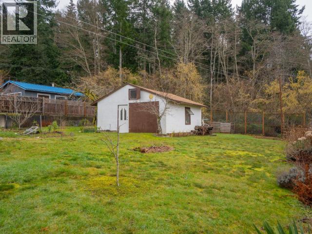 6184 COLUMBIA STREET, Powell River