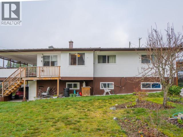 6184 COLUMBIA STREET, Powell River
