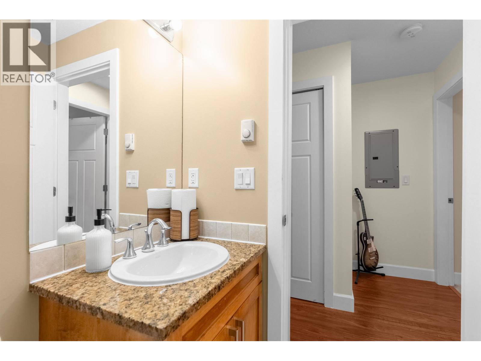103 1988 SUFFOLK AVENUE, Port Coquitlam