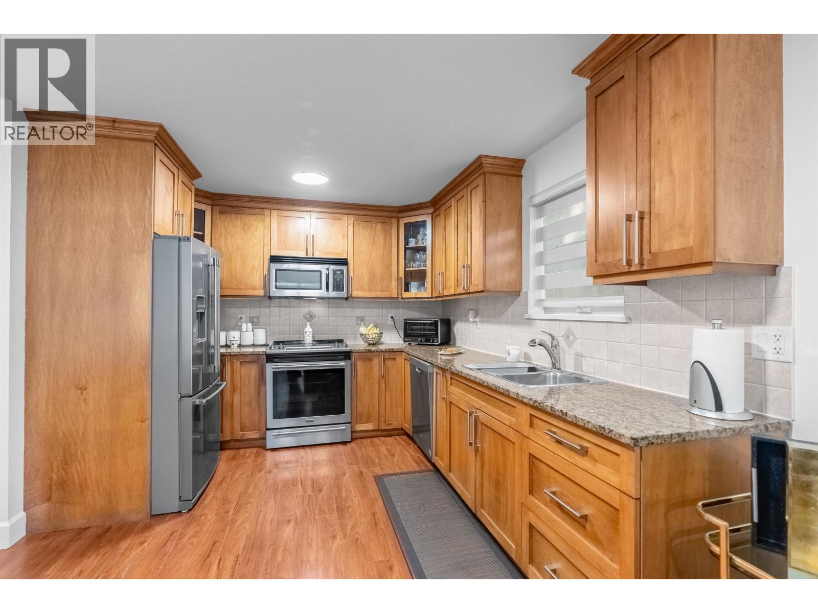 103 1988 SUFFOLK AVENUE, Port Coquitlam