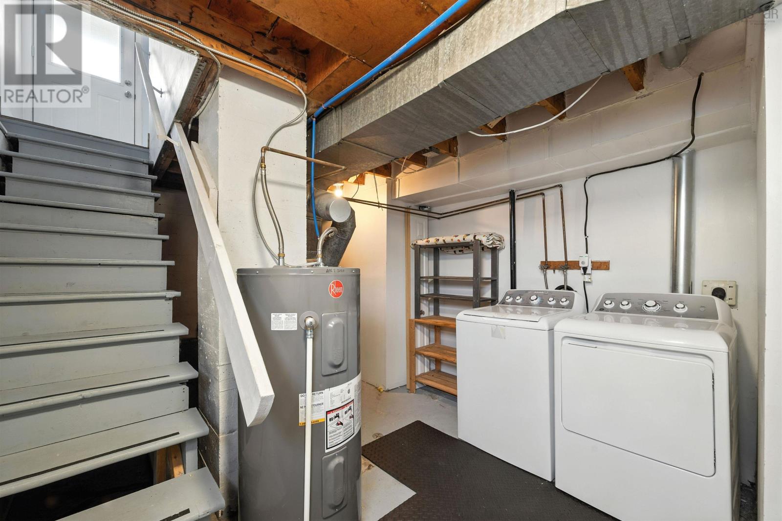 Property 23 of 38 of 81 Adelaide Avenue