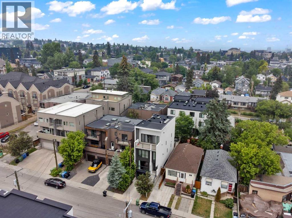 Single Family House for Sale in   Avenue SW Altadore Calgary 