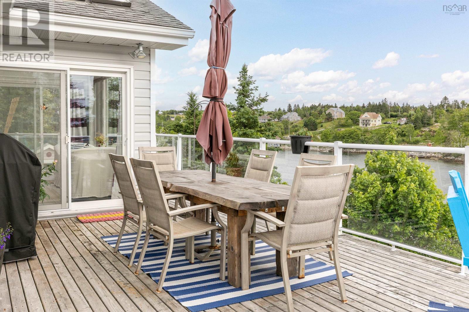 Property 15 of 49 of 54 Bayview Drive