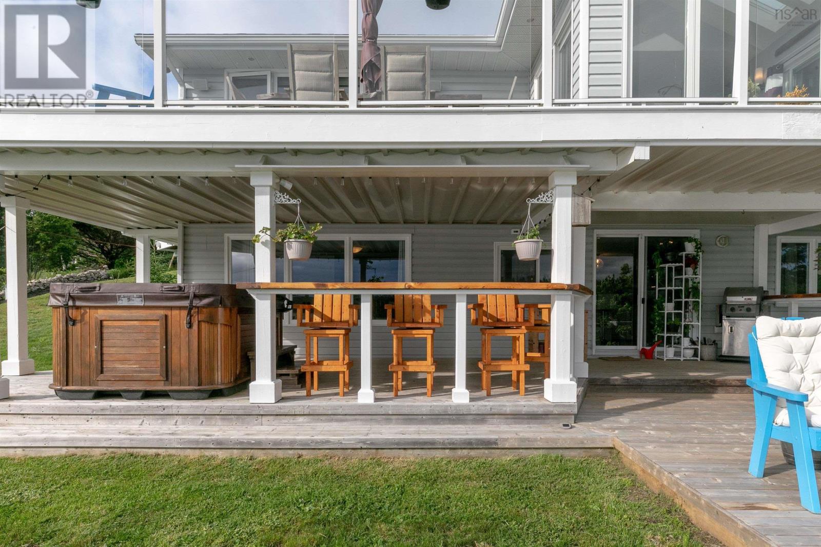 Property 28 of 49 of 54 Bayview Drive