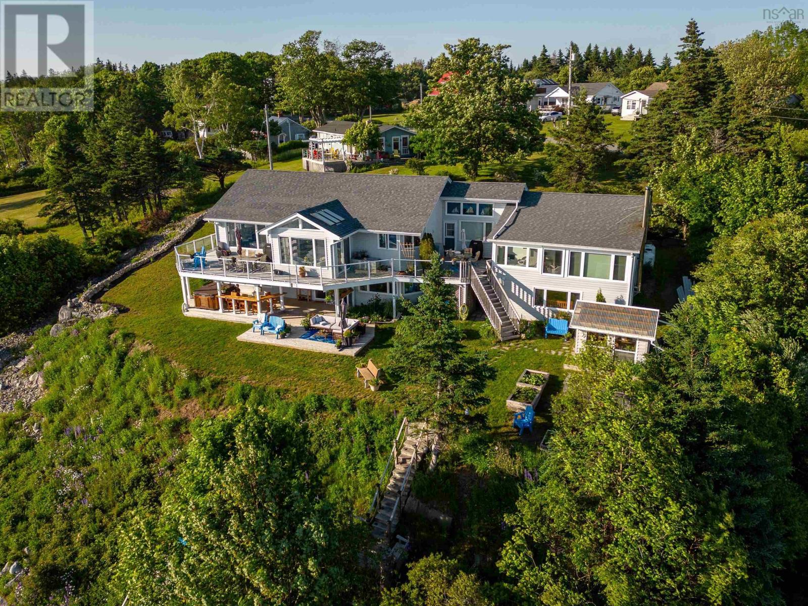 Property 44 of 49 of 54 Bayview Drive