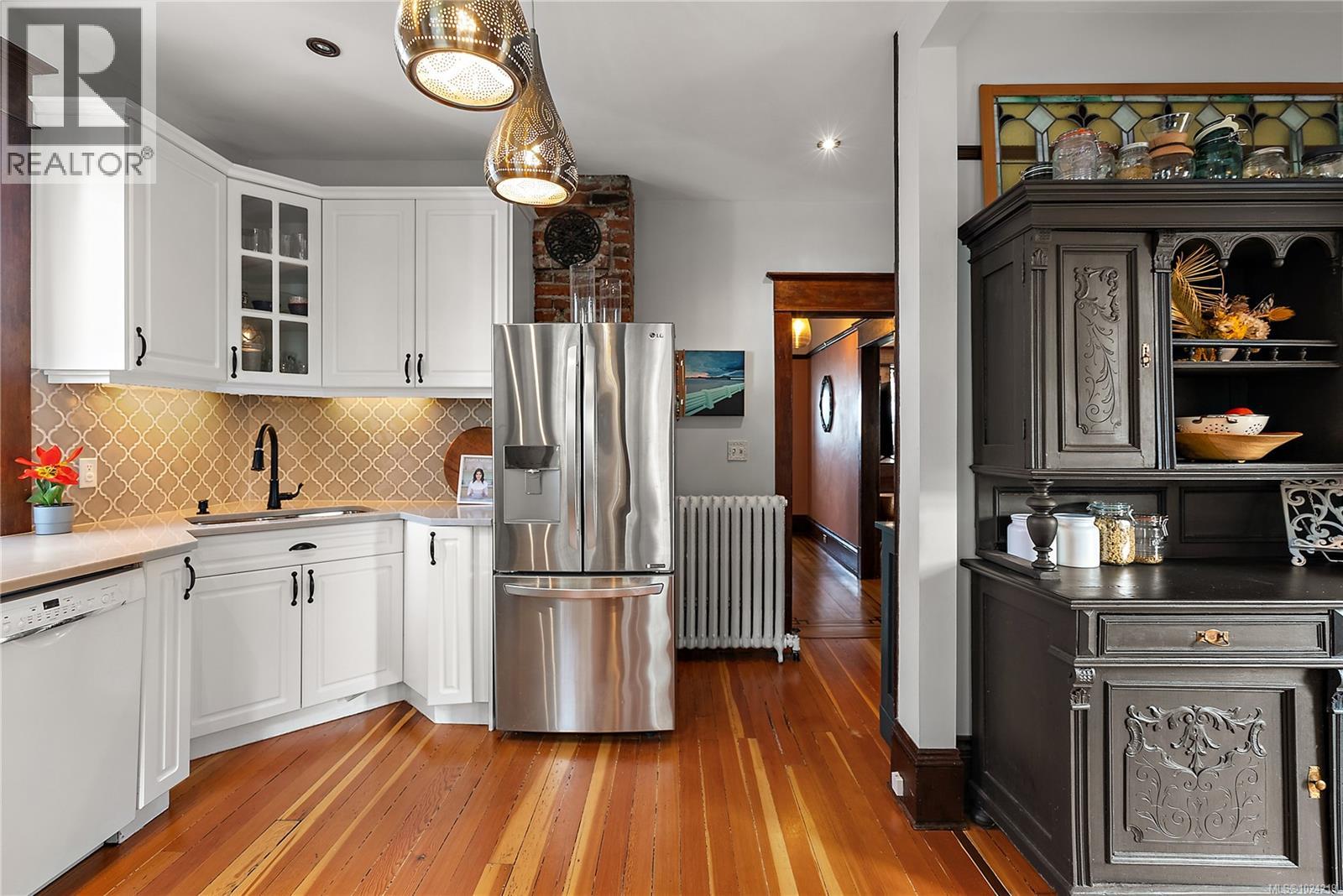  329 Simcoe Street, Victoria