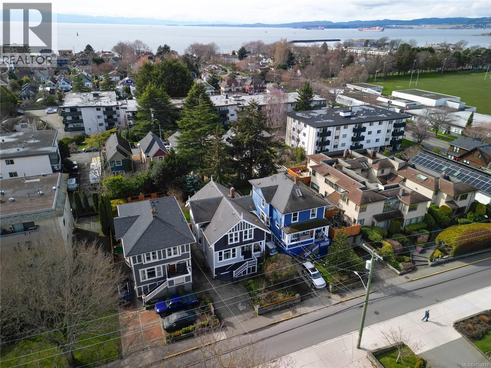  329 Simcoe Street, Victoria