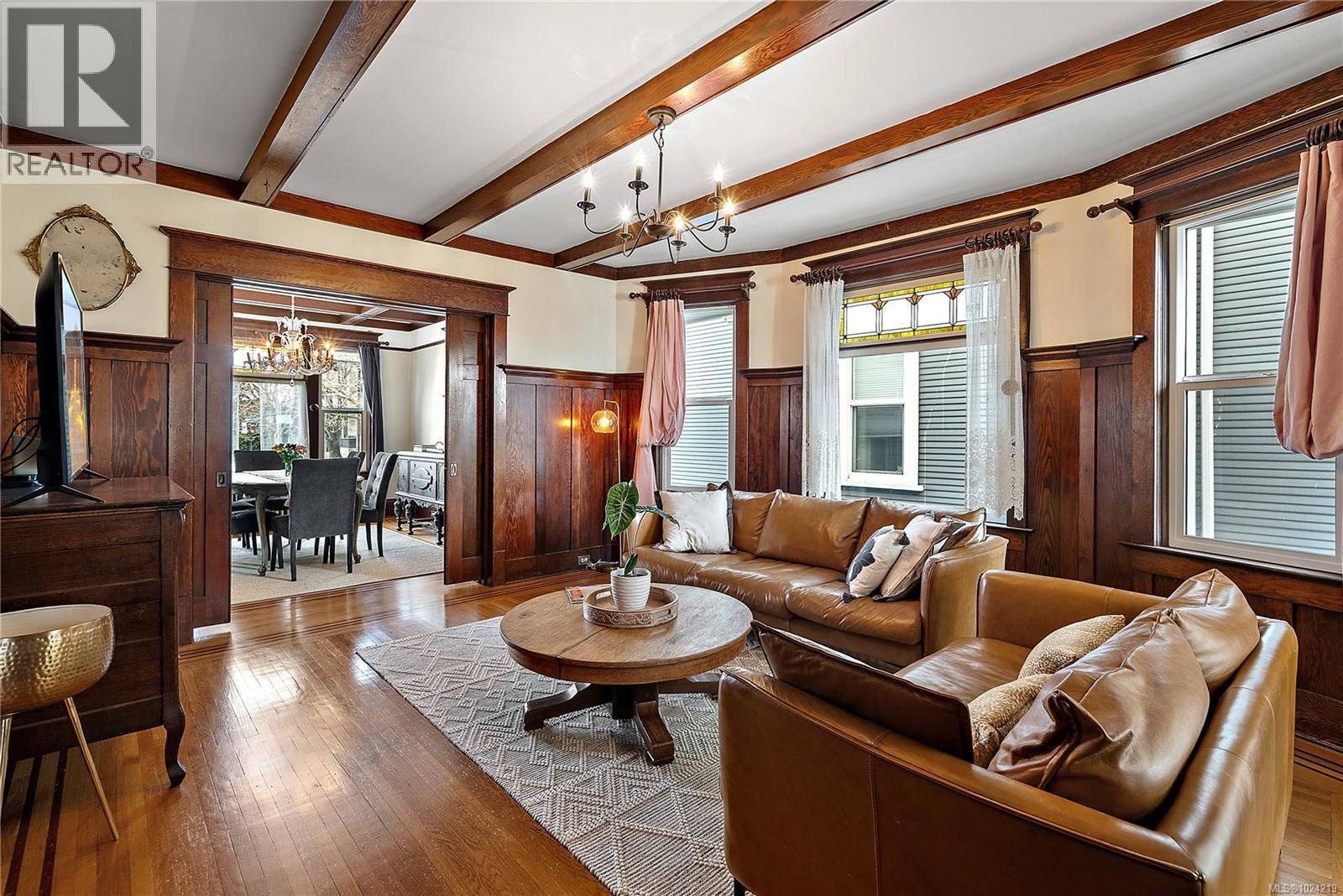  329 Simcoe Street, Victoria