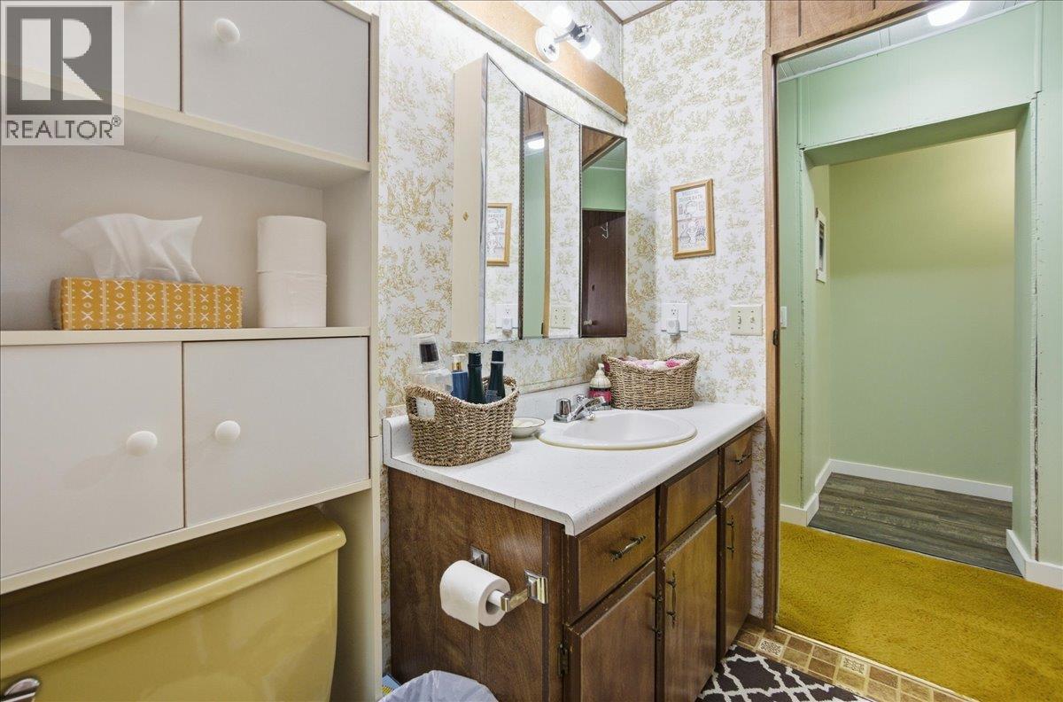 2413 DOUKHOBOUR ROAD - 24