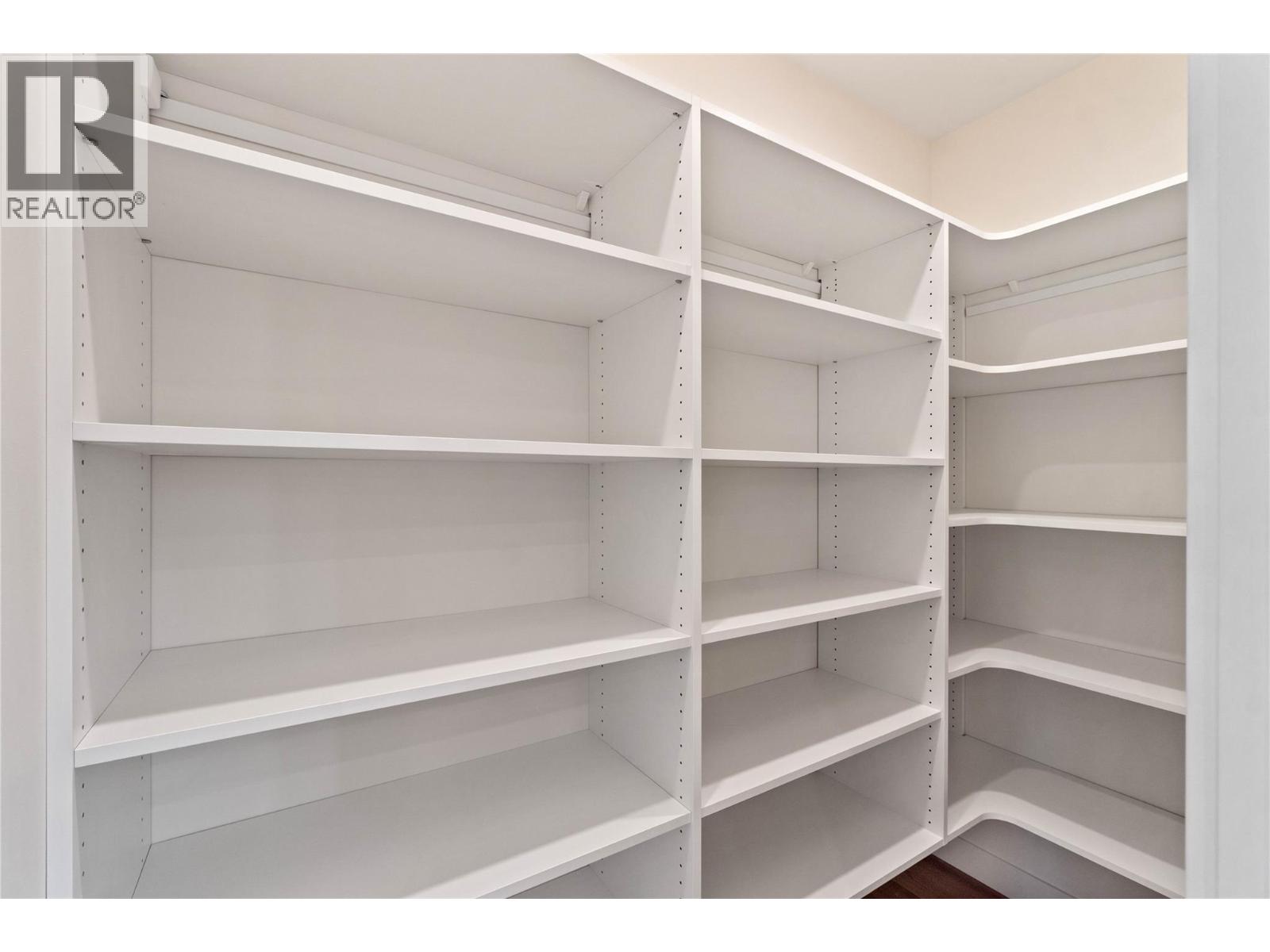 2264 Coldwater Drive - 24