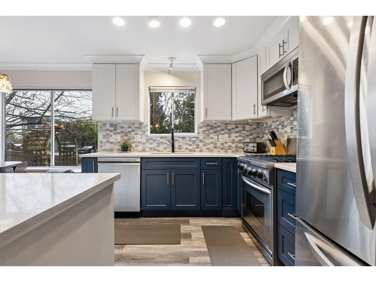 8376 CENTRE Street, Delta