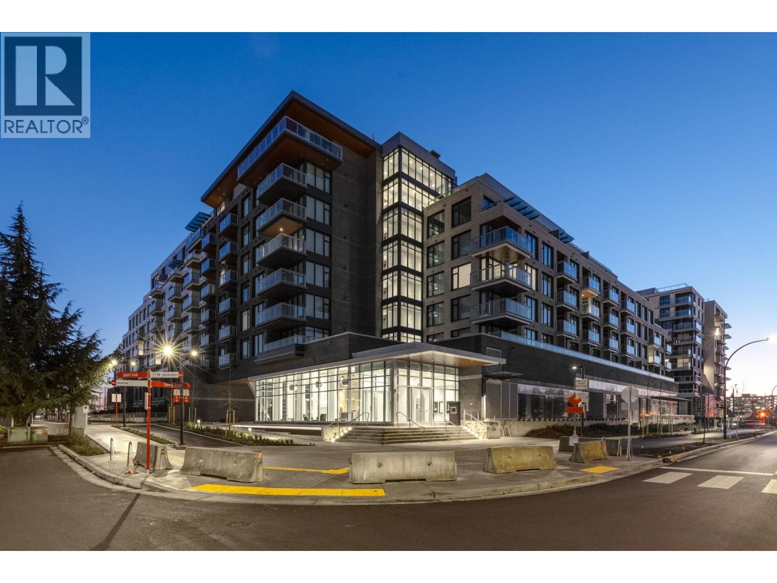 310 755 HARBOURSIDE DRIVE, North Vancouver