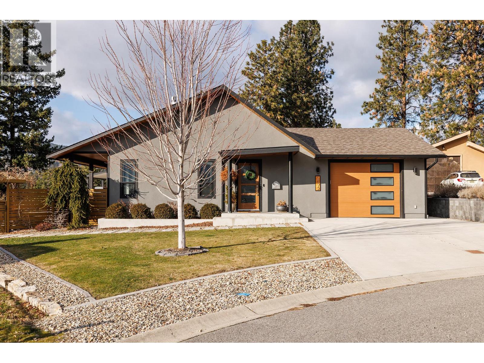 2575 Pineridge Place, West Kelowna