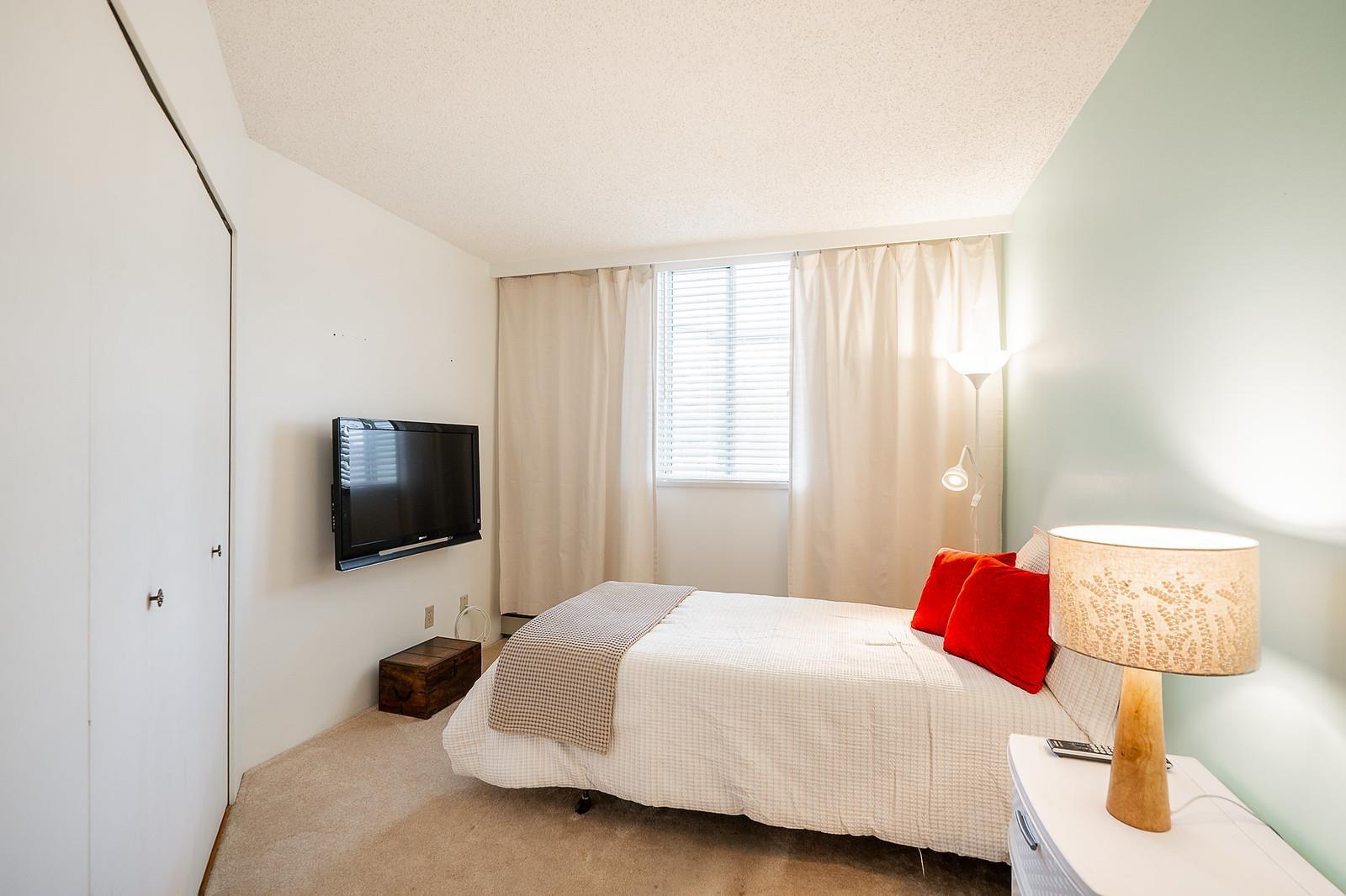 #305-11881 88 Avenue, Delta