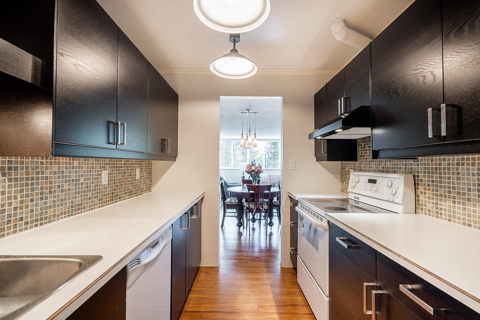 #305-11881 88 Avenue, Delta