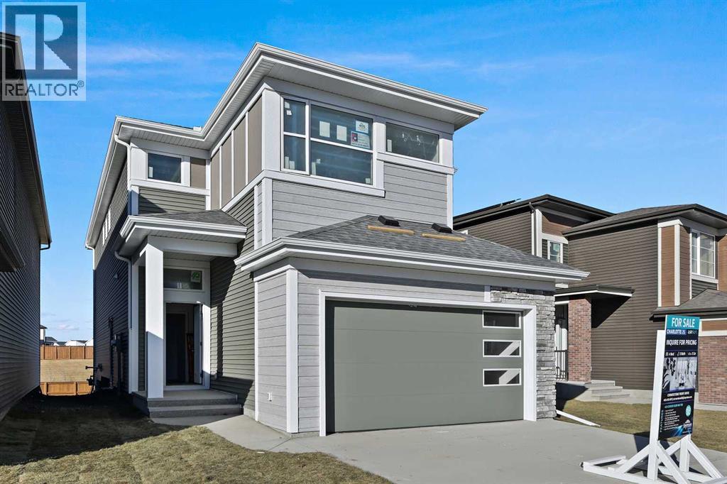 405 Corner Glen Way NE, Calgary, Alberta