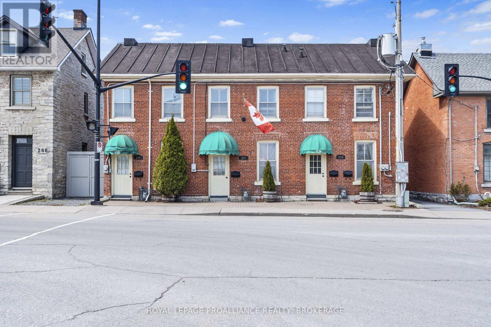 272 WELLINGTON STREET - Photo 3 of 20, Kingston (East of Sir John A. Blvd), Ontario