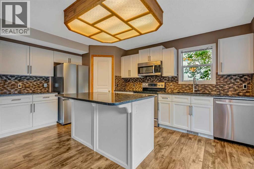 Single Family House for Sale in  Citadel Peak Mews NW Citadel Calgary 