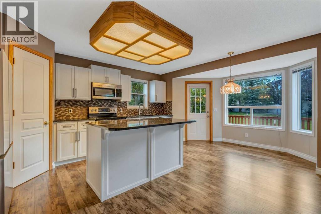 Single Family House for Sale in  Citadel Peak Mews NW Citadel Calgary 