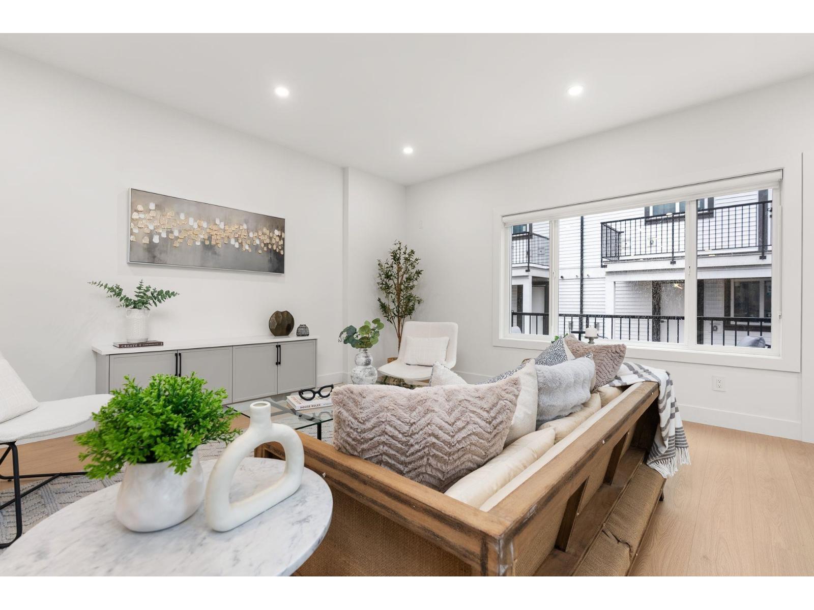 1 2522 CAMPBELL AVENUE, Abbotsford