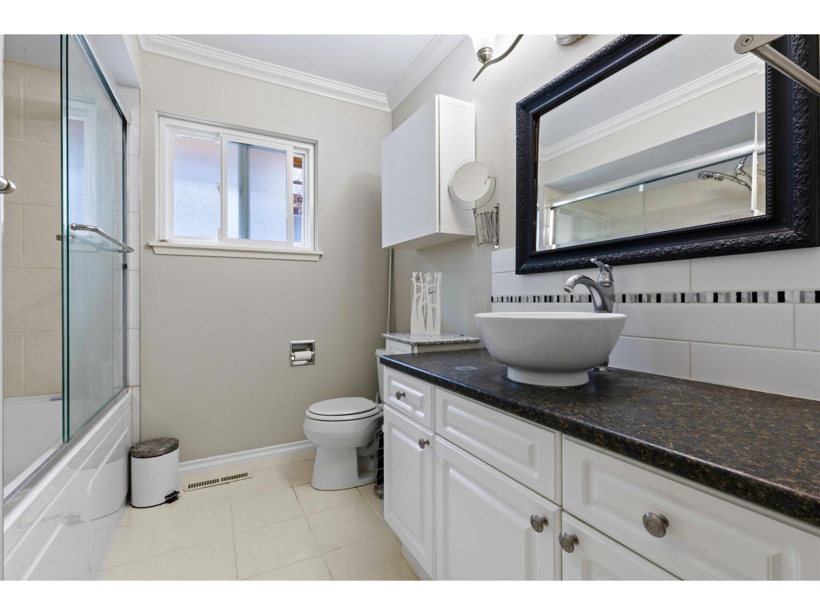 1310 PARKER STREET, White Rock