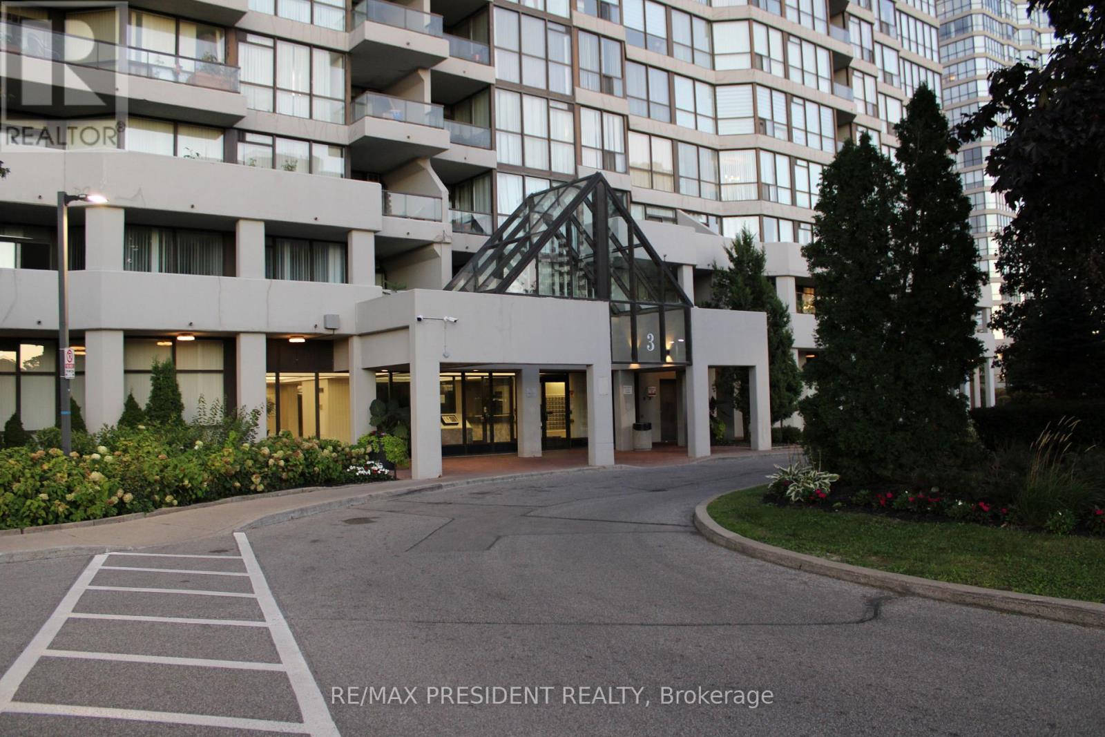 Listing photo of 1004 - 3 ROWNTREE ROAD