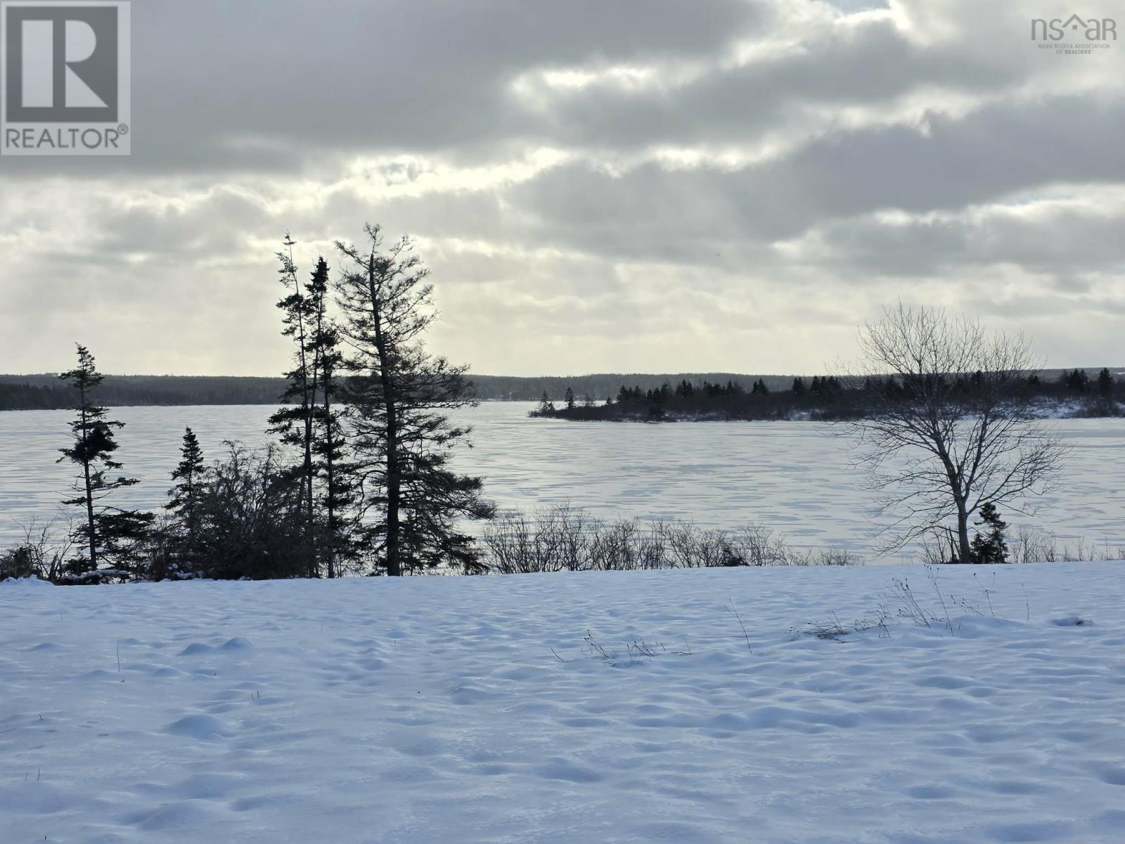 Property 11 of 26 of 916 Rear Loch Lomond Road