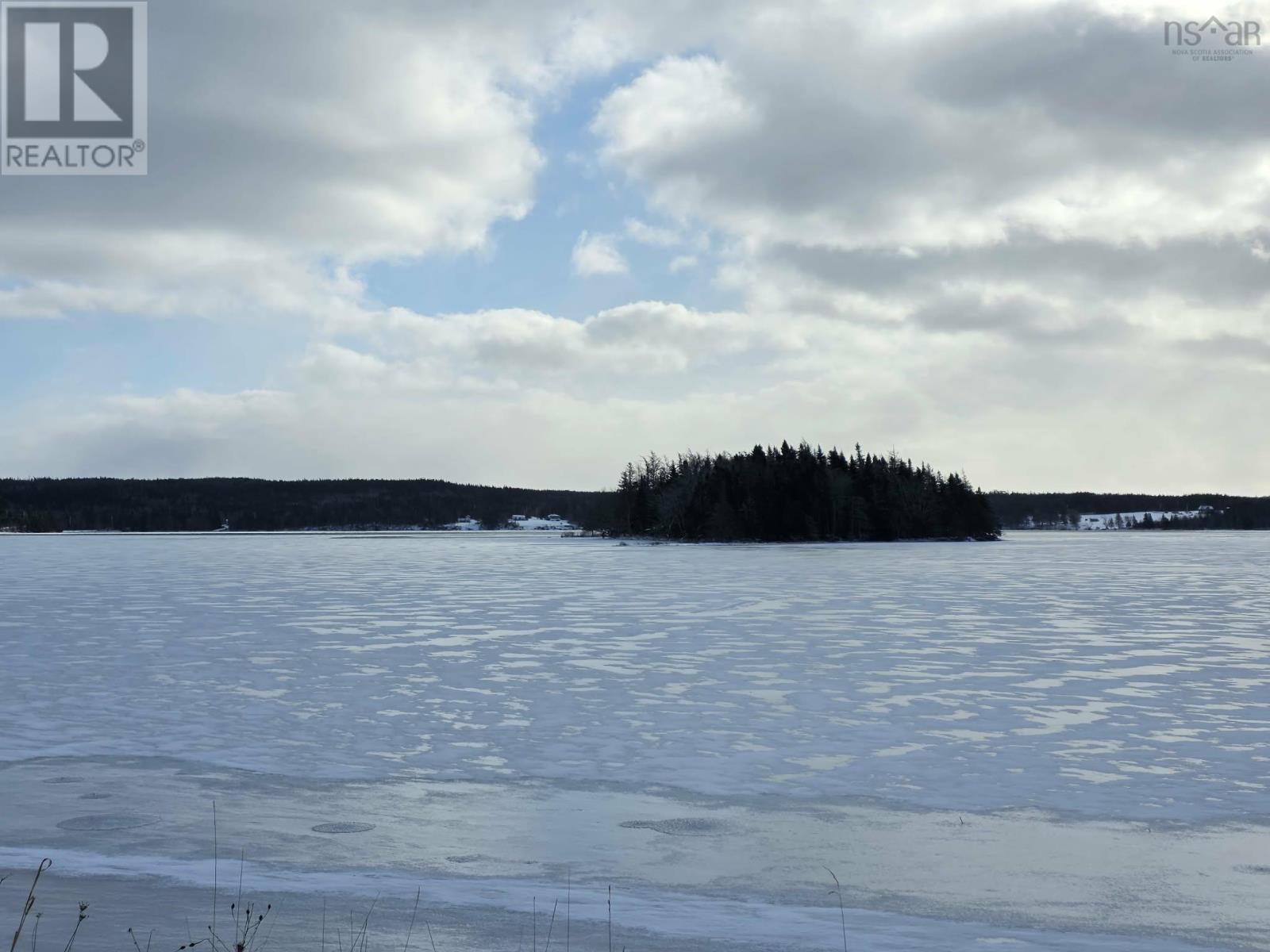 Property 19 of 26 of 916 Rear Loch Lomond Road