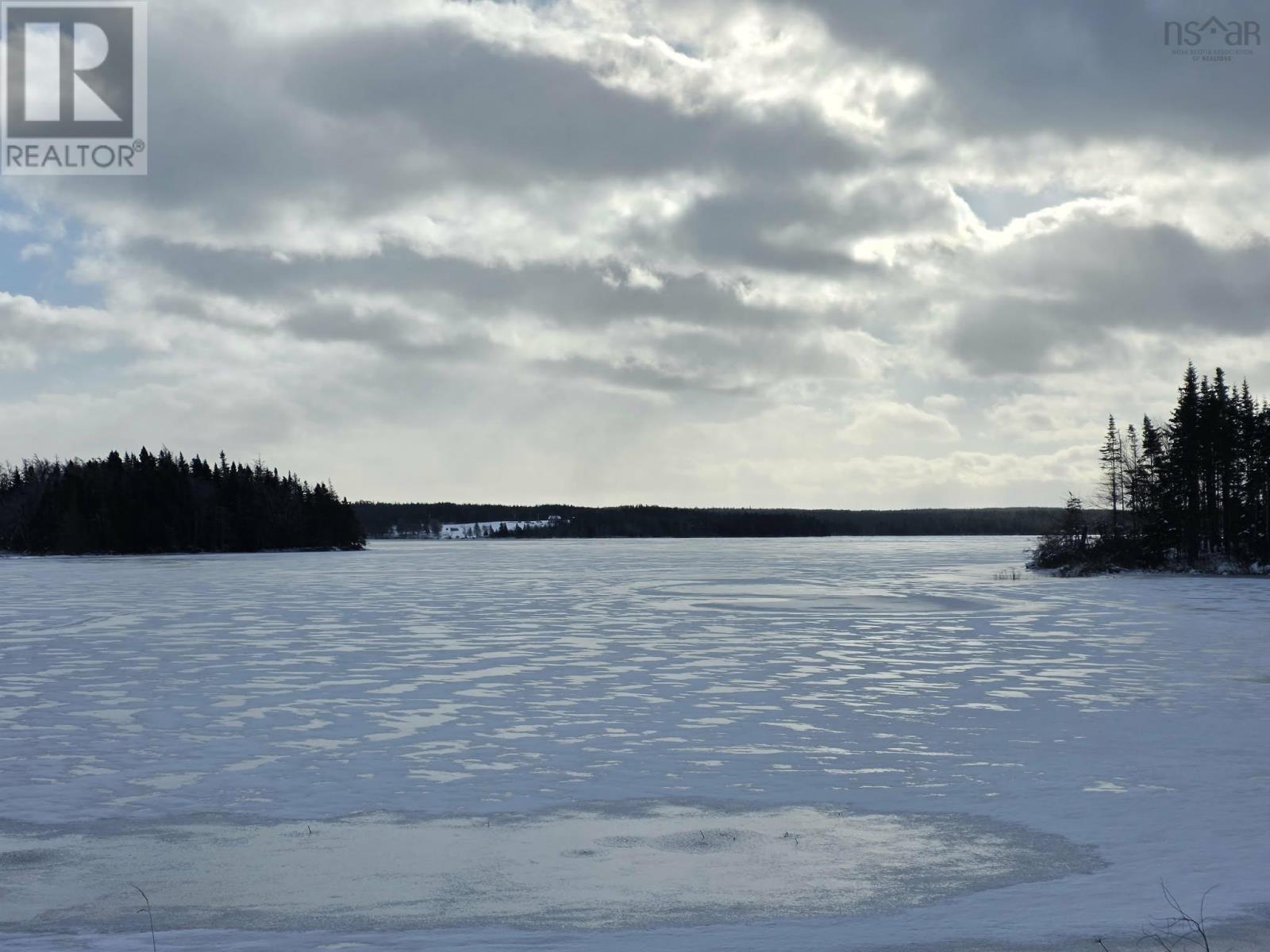 Property 9 of 26 of 916 Rear Loch Lomond Road