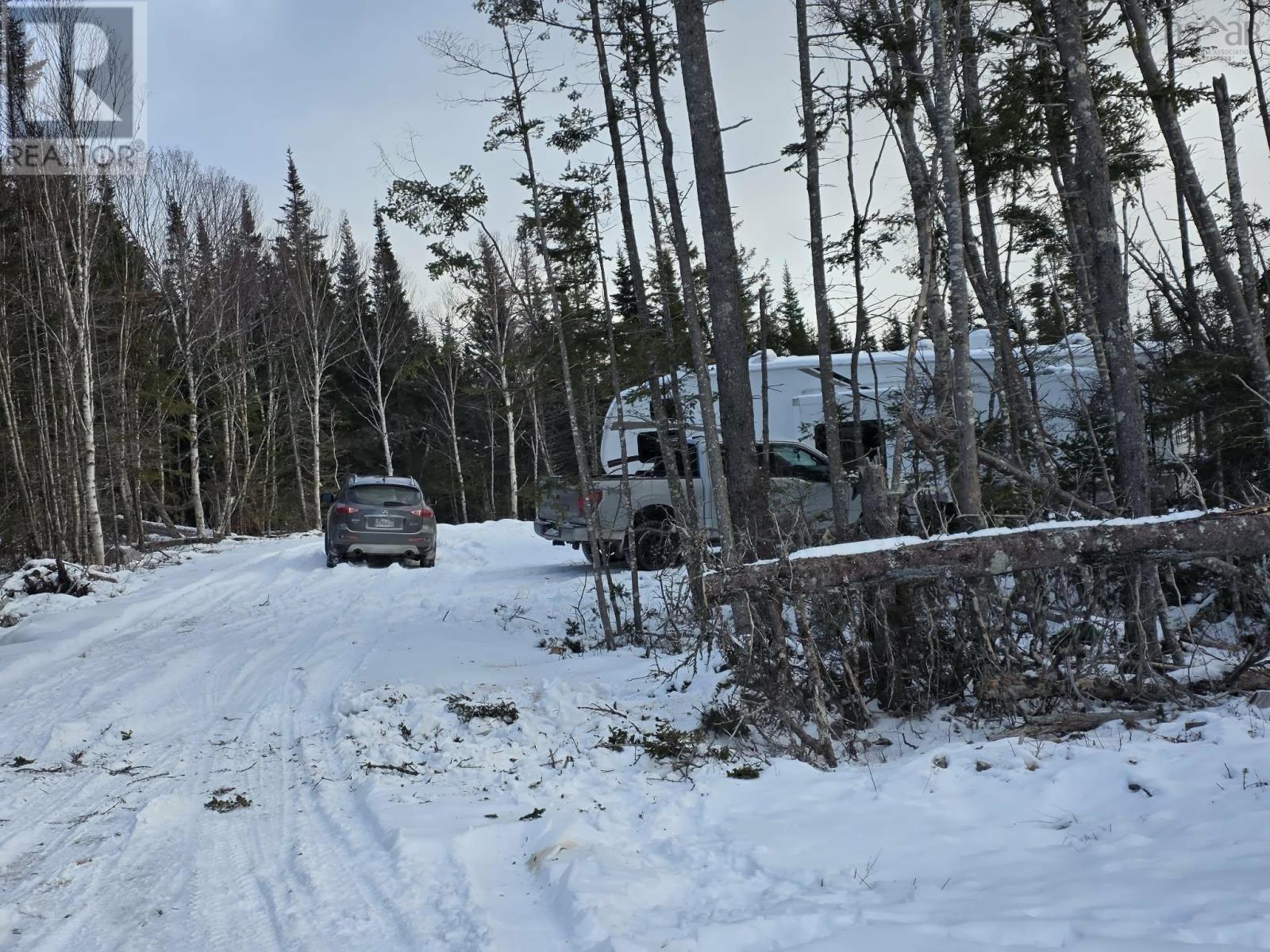 Property 8 of 26 of 916 Rear Loch Lomond Road