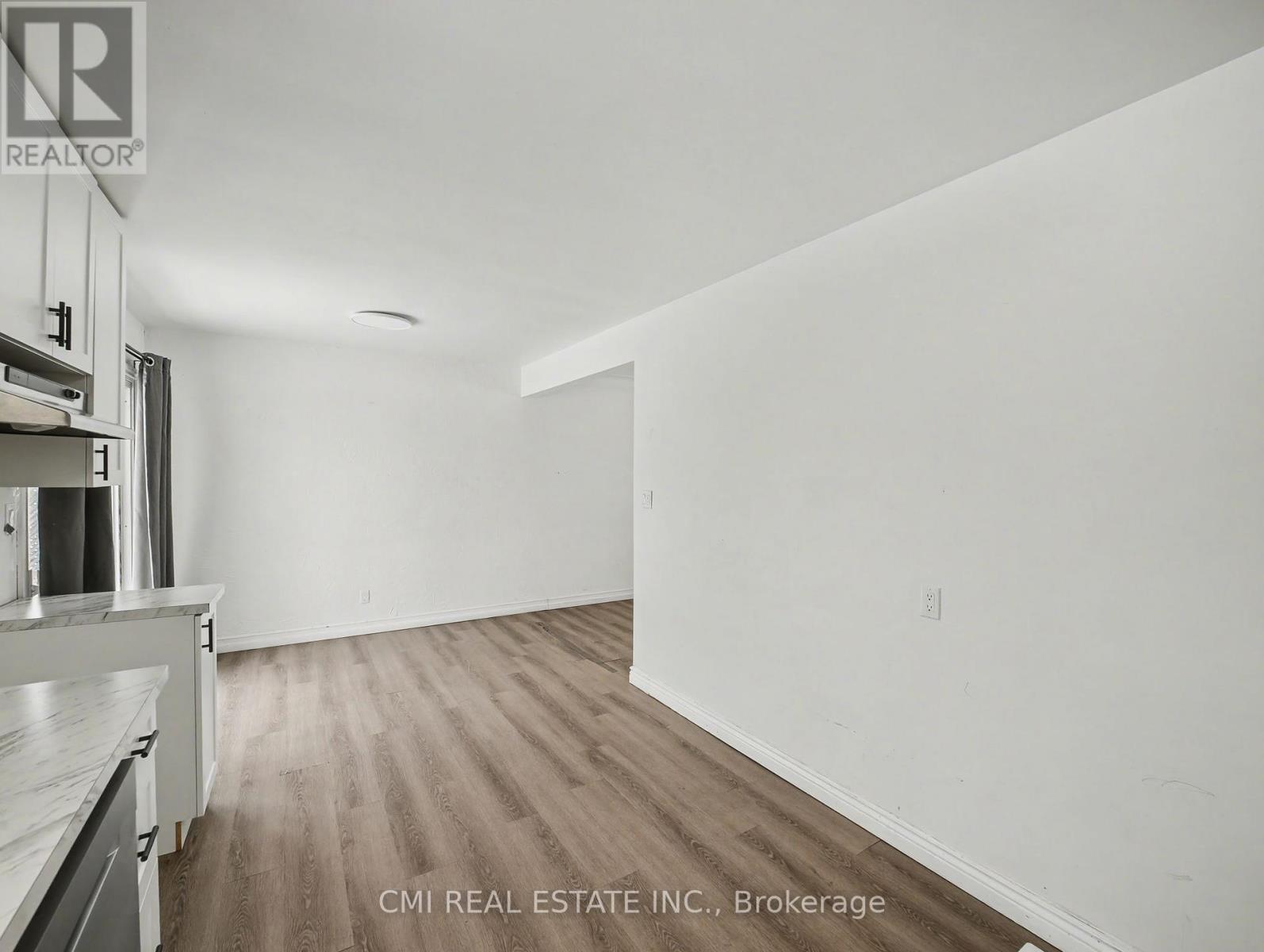 4306 EAST AVENUE - 13