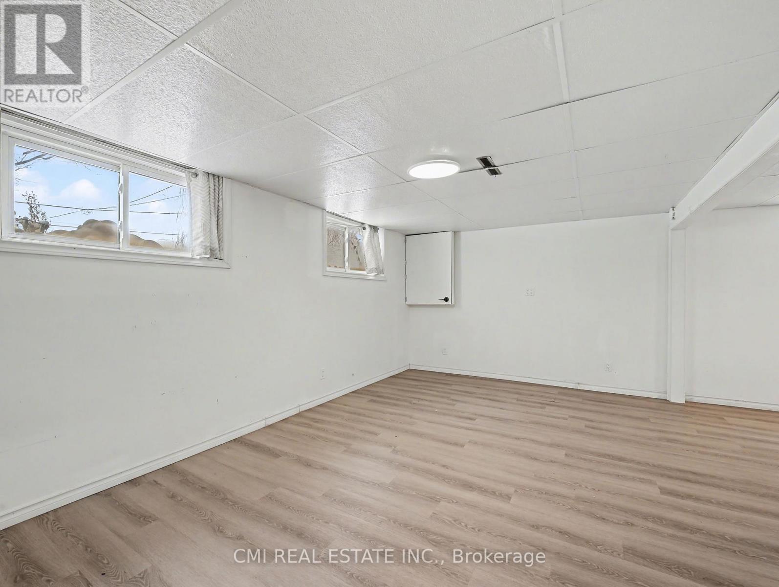 4306 EAST AVENUE - 30