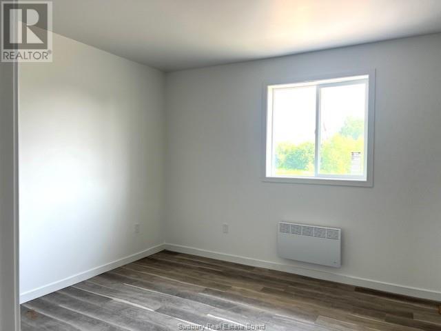 5 Emily Street - Photo 5 of 12, St. Charles, Ontario